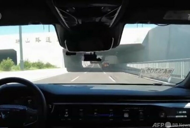 武漢、重慶で無人の自動運転タクシーの商業運用を開始
