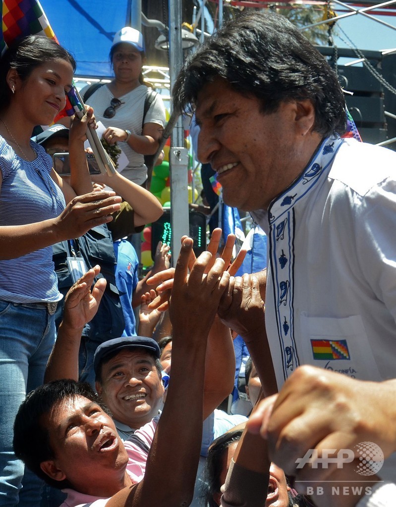 ボリビア大統領選、現職モラレス氏が勝利宣言 「必要なら決選投票も」 写真9枚 国際ニュース：AFPBB News