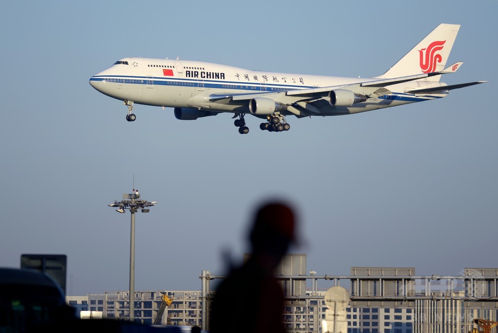 中国国際航空の機内誌に英議員激怒「インド人・黒人地区は危険」 中国国際航空の機内誌に英議員激怒「インド人・黒人地区は危険」