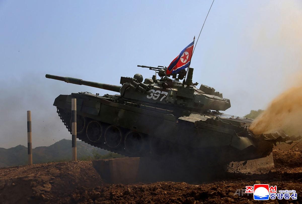 レア　戦争　北朝鮮人民軍特殊部隊　記念マグカップ4客　新品 北朝鮮が特殊部隊など1万2千人派兵決定、移動開始 韓国情報機関 - 産経