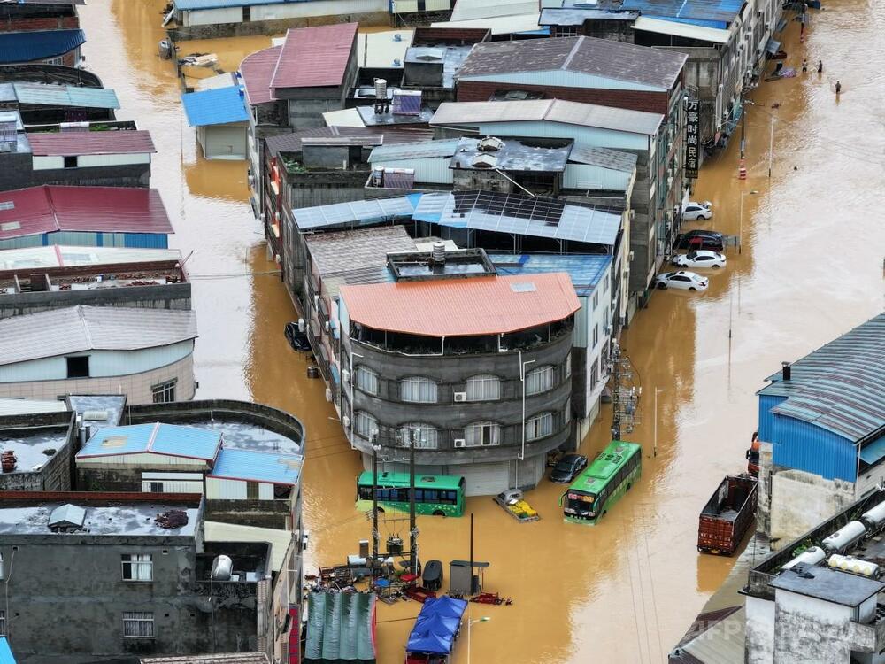 中国で気象災害相次ぎ10人死亡、湖北省で8人・広西でダム決壊
