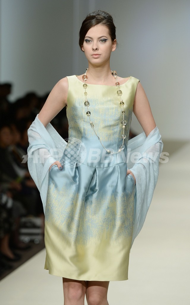 ジュン・アシダ、14年春夏コレクションを発表