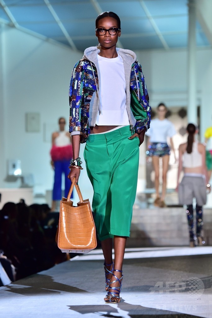 ドレッシーとカジュアルの融合、「ディースクエアード」15年春夏