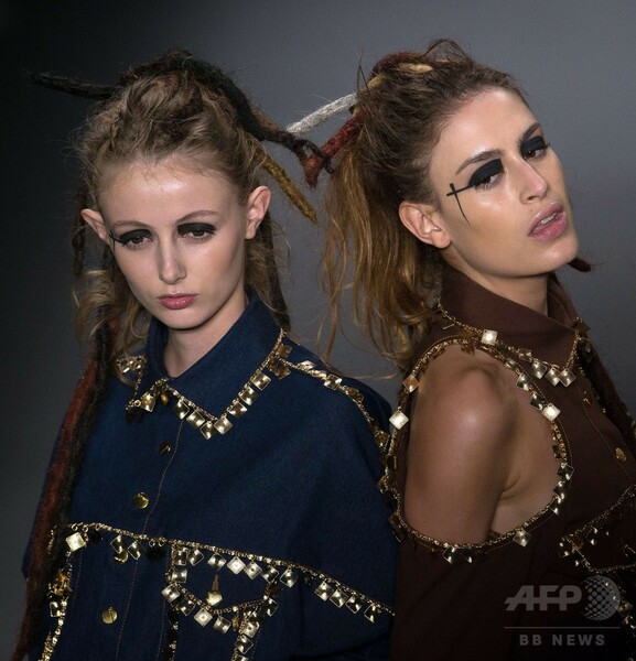 ドナテラ・ヴェルサーチもコレクション発表、「サンパウロ・ファッション・ウィーク」開催