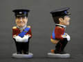 スペイン・カタルーニャ（Catalonia）地方のクリスマス恒例の排便人形「カガネル（Caganer、「排便」の意）が今年も製作され、サッカースペイン1部リーグのFCバルセロナ（%%FC Barcelona%%）所属の選手をはじめ、ロックンロールのレジェンド、英国のロイヤルファミリーが登場した。

カタルーニャでは18世紀頃から、クリスマスシーズンになると有名人が排泄する姿を模した陶器の人形を自宅内に隠し、招待客に探させるのが風習となっている。カガネルは翌年の豊穣（ほうじょう）、希望、繁栄の象徴とされる。

英国のウィリアム王子（Prince William）のカガネル（2011年11月8日撮影）。(c)AFP/LLUIS GENE&lt;a href=&quot;http://www.afpbb.com/article/sports/soccer/spain/2839725/8051270&quot;&gt;&lt;b&gt;＜記事本文へ戻る＞&lt;/b&gt;&lt;/a&gt;