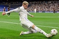 サッカー欧州チャンピオンズリーグ、グループF第2節、レアル・マドリード対RBライプツィヒ。ボールをコントロールするレアル・マドリードのフェデリコ・バルベルデ（2022年9月14日撮影）。(c)JAVIER SORIANO / AFP