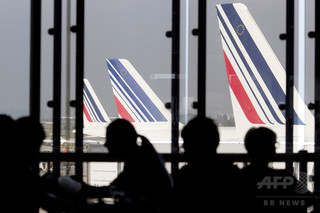エールフランス、計7日間のストで220億円損失の見通し エールフランス、計7日間のストで220億円損失の見通し