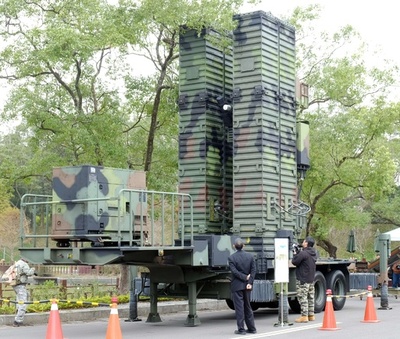 台湾、新型の地対空ミサイルを製造へ 中国の脅威に対抗