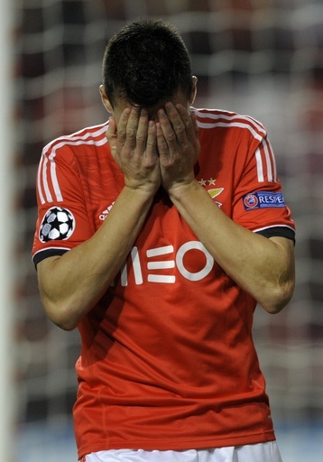 ベンフィカ、PSGに勝利するも決勝T進めず 欧州CL