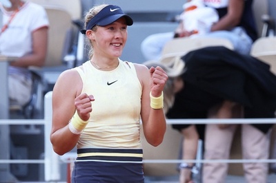 17歳アンドレーワが初GS4強 体調不良のサバレンカ破る 全仏OP