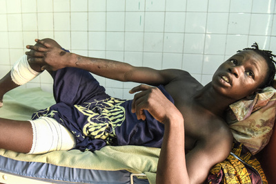 「殺人カバ」の恐怖、おびえるセネガルの川漁師たち