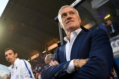 デシャン監督の自宅に「レイシスト」の落書き、ベンゼマ発言が影響か