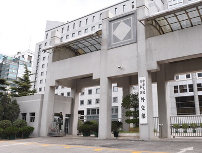 中国外交部「ビザ免除対象国を今後も拡大」