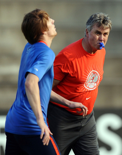 ヒディンク監督 ザエンコの負傷を発表