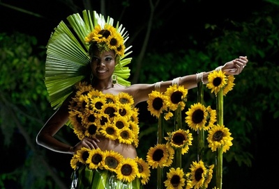 「自然の美」を取り入れたファッションショー、コロンビア