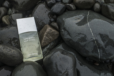 「イッセイ ミヤケ」ダイナミックな新作メンズフレグランス、3月9日発売