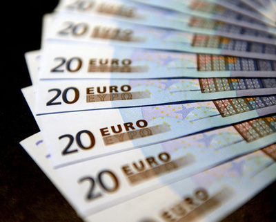 振り込め詐欺で中国人200人逮捕、被害19億7000万円 スペイン