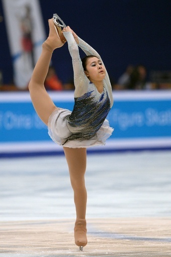 女子4位村上佳菜子の演技、中国杯