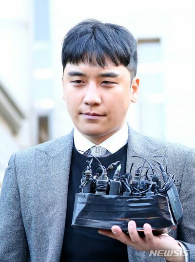韓流・元BIGBANGのV.I、出所後の近況をベトナムでキャッチ…ハノイのイベントに登場