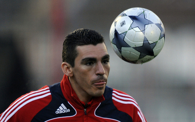 インテル バイエルンが発表したルシオ移籍を否定