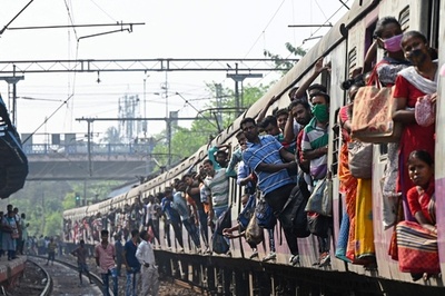 【今日の1枚】運行再開はいつ?インドでゼネスト