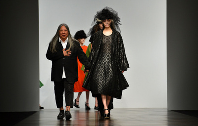 ＜13/14年秋冬ロンドンコレクション＞ジョン・ロシャ