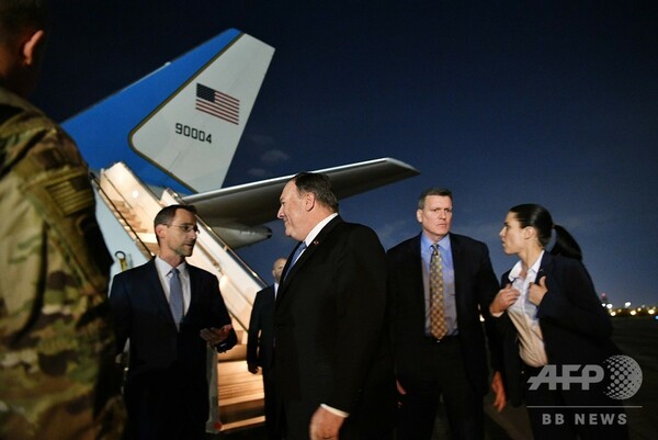 米国務長官がイラク電撃訪問 イラン情勢めぐり米国民保護を協議