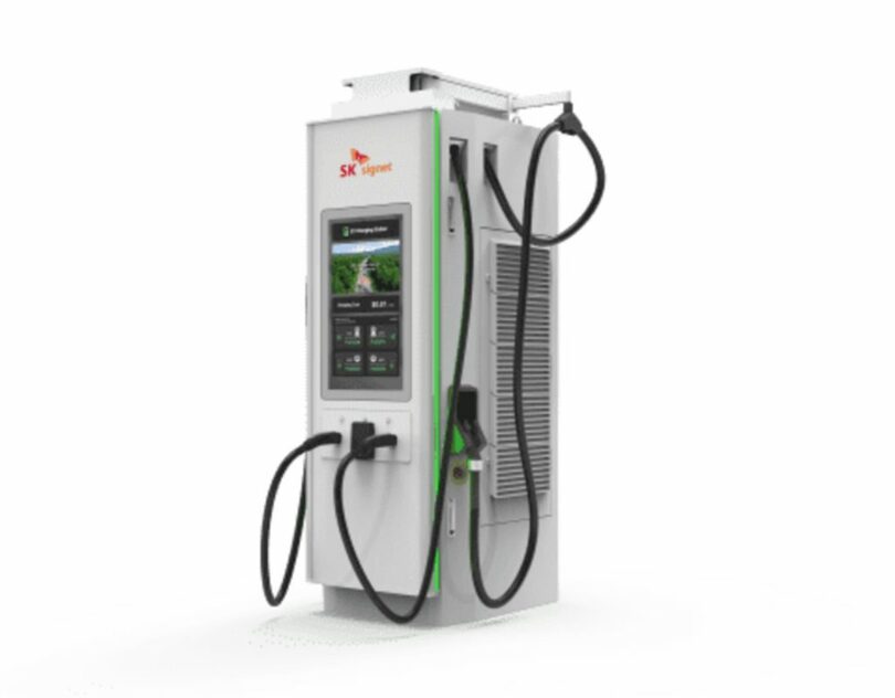 SKシグネット400kW一体型超急速電気自動車充電器(c)KOREA WAVE