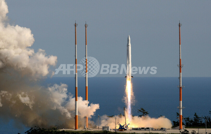 韓国初の人工衛星ロケット、打ち上げ成功 予定した軌道への衛星投入は失敗