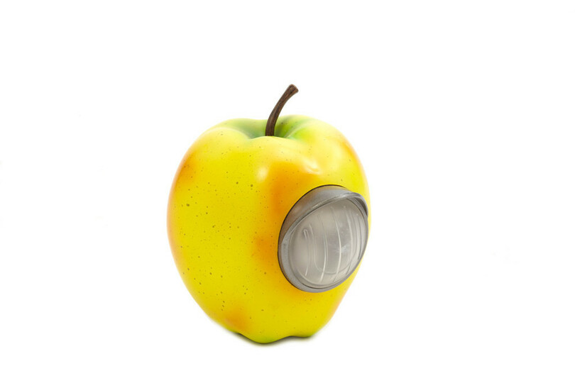 アンダーカバー×ブックマーク、限定「ギラップル」発売