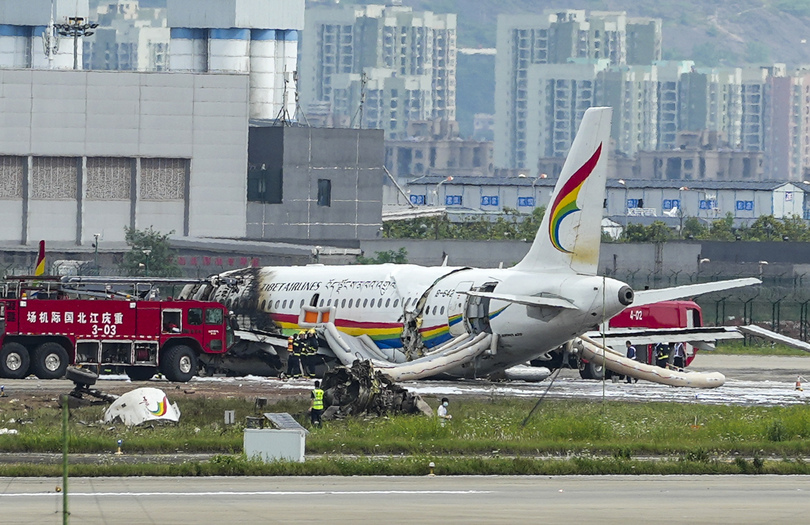 チベット航空の航空機炎上、全員の無事確認 乗客４０人余り軽傷