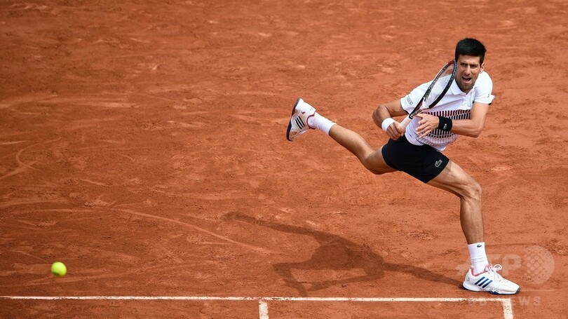 ティエムが全仏OP4強、完敗ジョコビッチは6年ぶりトップ2陥落へ