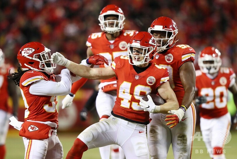 ペイトリオッツとラムズ、ともにOTの激闘制しスーパーボウルへ