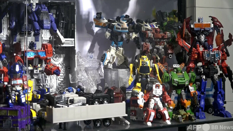 上海の「トランスフォーマー」コレクター、500万円近くかけ400点を収集