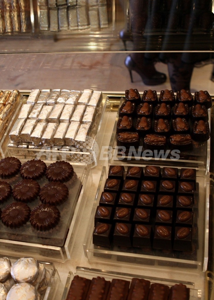 チョコレート盗んで断手刑に、イラン チョコレート盗んで断手刑に、イラン