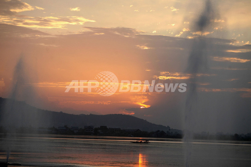 国際ニュース：AFPBB Newsインド・カシミール地方の美しい湖景