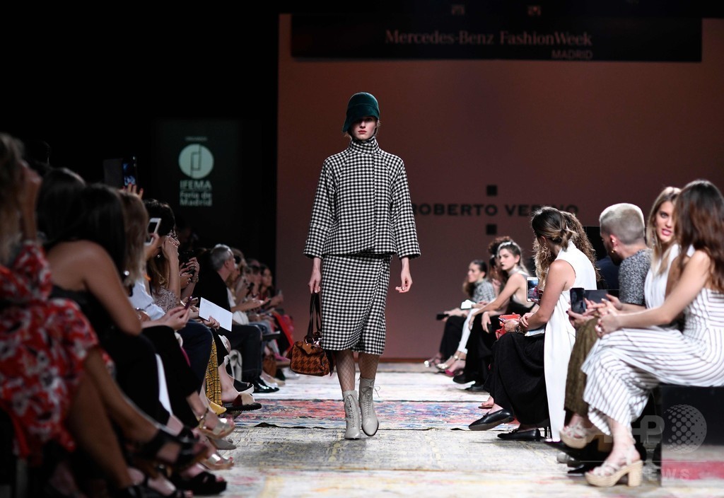 マドリード・ファッション・ウィーク、地元デザイナーらが新作発表