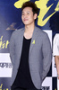 韓国・ソウル（Seoul）にある、大型映画館チェーン「メガボックス（Megabox）」の韓国総合貿易センター（KWTC）店で行われた、映画『最後まで行く（A Hard Day）』のVIP試写会に出席した、主演のイ・ソンギュン（Lee Sun-Kyun、2014年5月26日撮影）。(c)STARNEWS