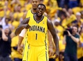 13-14NBAプレーオフ・イースタンカンファレンス決勝（7回戦制）、インディアナ・ペイサーズ（Indiana Pacers）対マイアミ・ヒート（Miami Heat）第2戦。得点を挙げ歓喜するインディアナ・ペイサーズのランス・スティーブンソン（Lance Stephenson、2014年5月20日撮影）。(c)AFP/Getty Images/Andy Lyons
