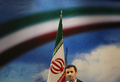 イラン・テヘラン（Tehran）で記者会見を行う、マフムード・アフマディネジャド（Mahmoud Ahmadinejad）大統領（2009年9月7日撮影）。(c)AFP/BEHROUZ MEHRI