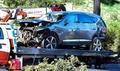 米カリフォルニア州ランチョパロスベルデスで、事故を起こして破損したタイガー・ウッズ選手の車（2021年2月23日撮影）。(c)Frederic J. BROWN / AFP 