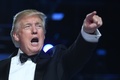 就任宣誓後の舞踏会に出席したドナルド・トランプ米大統領（2017年1月20日撮影、資料写真）。(c)JIM WATSON / AFP