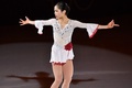 平昌冬季五輪、フィギュアスケートのエキシビションに臨む宮原知子（2018年2月25日撮影）。(c)AFP/Mladen ANTONOV