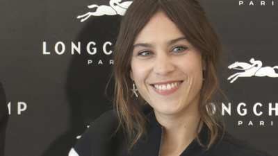 動画：アレクサ・チャン来日、「ロンシャン」発表会に登場 