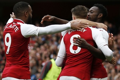 アーセナルがボーンマスに3発快勝、指揮官のプレッシャー和らげる