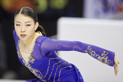 紀平梨花、スケート・カナダ女子SPで首位発進