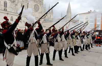 スペイン独立につながった市民蜂起を再現、ブルゴス