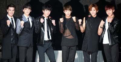 U-KISS、ミニアルバムの発売記念イベント開催