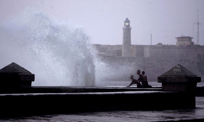 ハリケーン「アイク」、キューバにも上陸 4人死亡