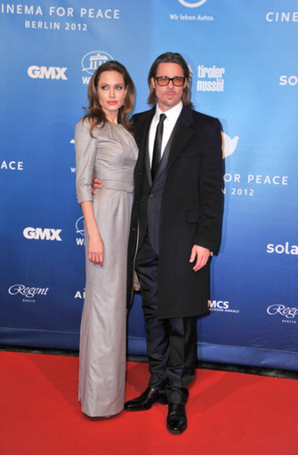 ブラピ＆アンジーがワインブランドを立ち上げ